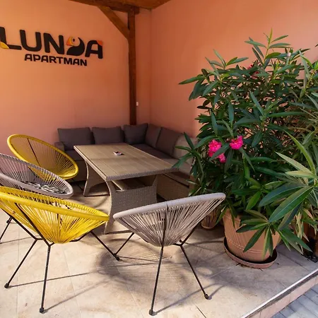 Lunda Apartman *