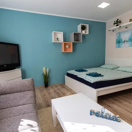Lunda Apartman Apartman *